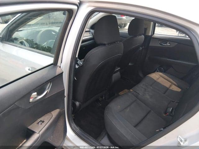 2021 KIA FORTE LXS 8