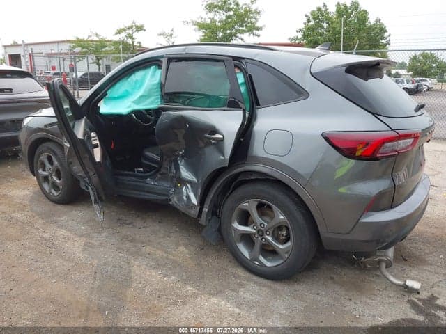 2023 FORD ESCAPE ST-LINE 3