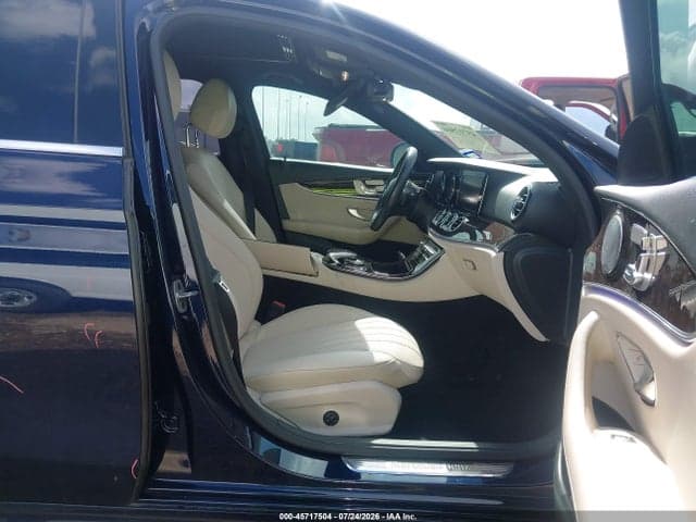 2019 MERCEDES-BENZ E 300 5
