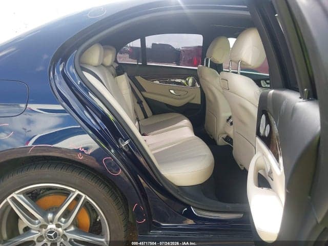 2019 MERCEDES-BENZ E 300 8