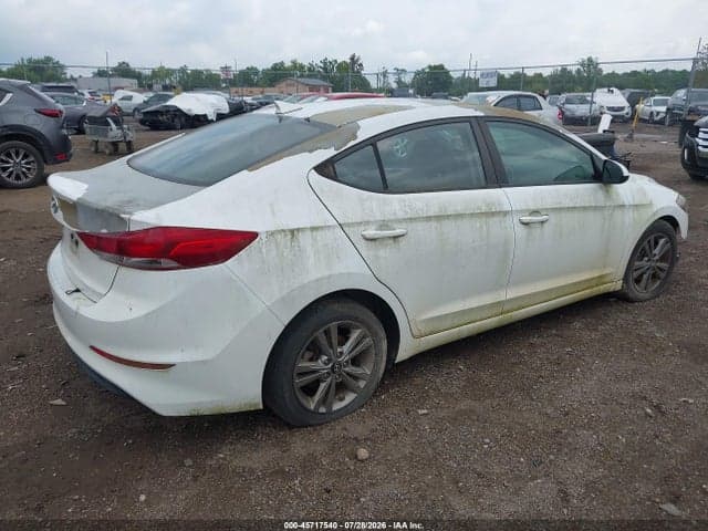 2018 HYUNDAI ELANTRA SEL 4