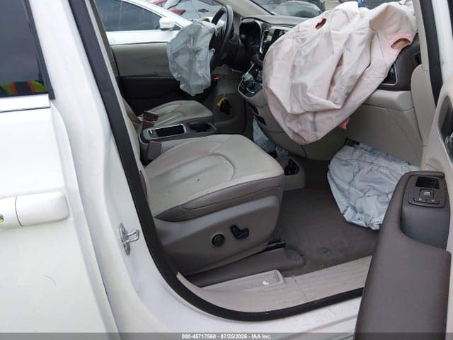 2019 CHRYSLER PACIFICA TOURING L PLUS 5