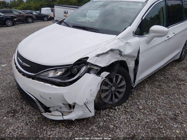 2019 CHRYSLER PACIFICA TOURING L PLUS 6