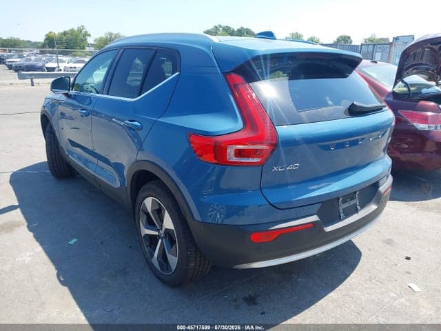 2025 VOLVO XC40 B5 PLUS BRIGHT THEME 3