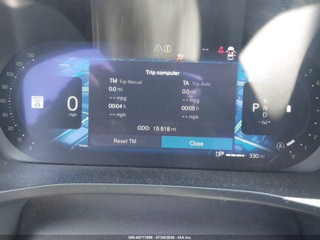 2025 VOLVO XC40 B5 PLUS BRIGHT THEME 7