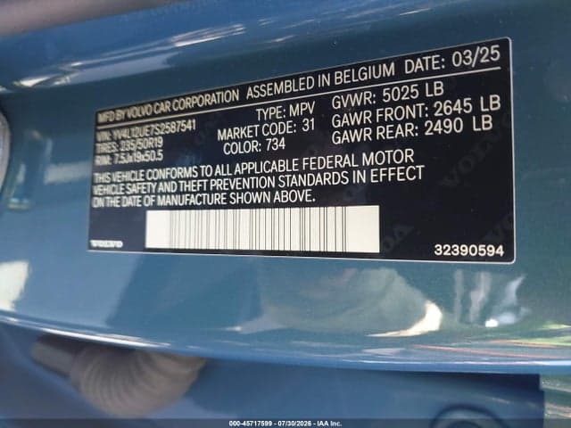 2025 VOLVO XC40 B5 PLUS BRIGHT THEME 9