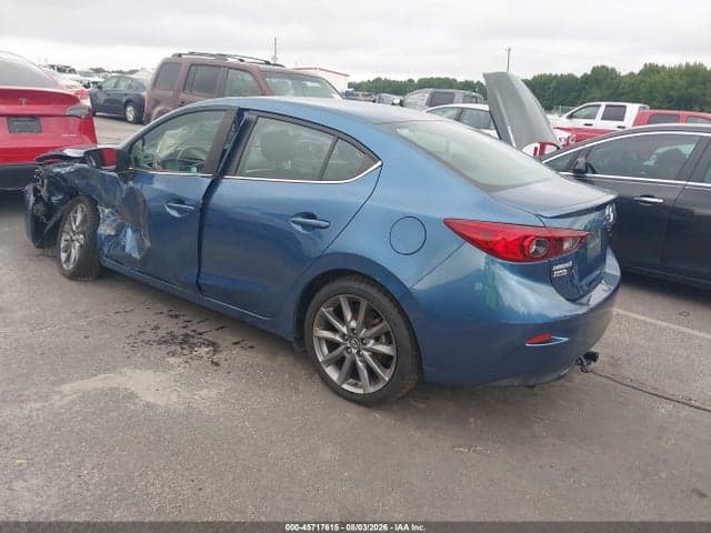 2018 MAZDA MAZDA3 TOURING 3