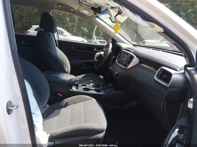 2017 KIA SORENTO 2.4L LX 5