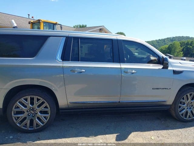 2025 GMC YUKON XL 4WD DENALI ULTIMATE 14
