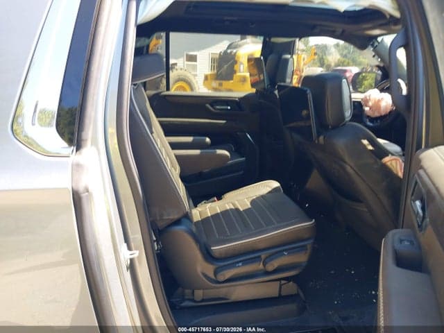 2025 GMC YUKON XL 4WD DENALI ULTIMATE 8
