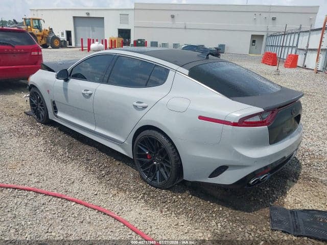 2019 KIA STINGER GT2 3