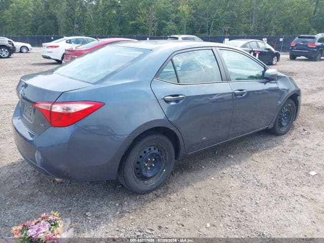 2017 TOYOTA COROLLA LE 4
