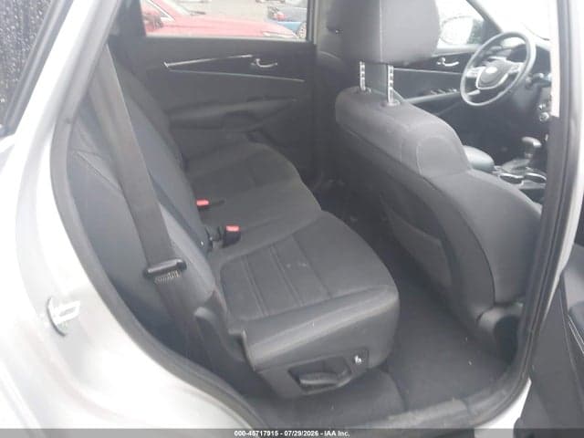 2020 KIA SORENTO 3.3L S 8