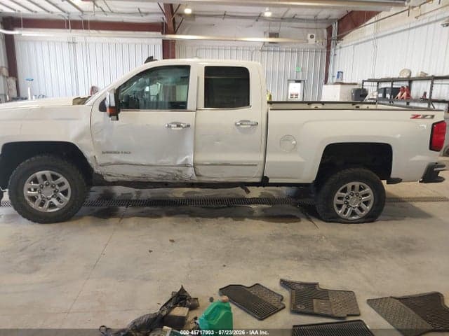 2017 CHEVROLET SILVERADO 2500HD LTZ 6