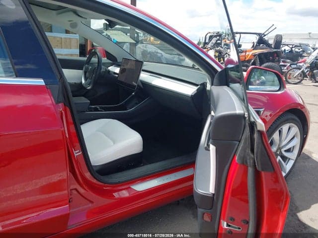 2018 TESLA MODEL 3 LONG RANGE/PERFORMANCE 5