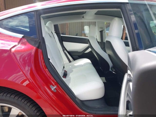 2018 TESLA MODEL 3 LONG RANGE/PERFORMANCE 8