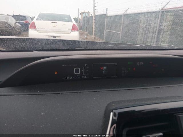 2017 TOYOTA PRIUS FOUR 7