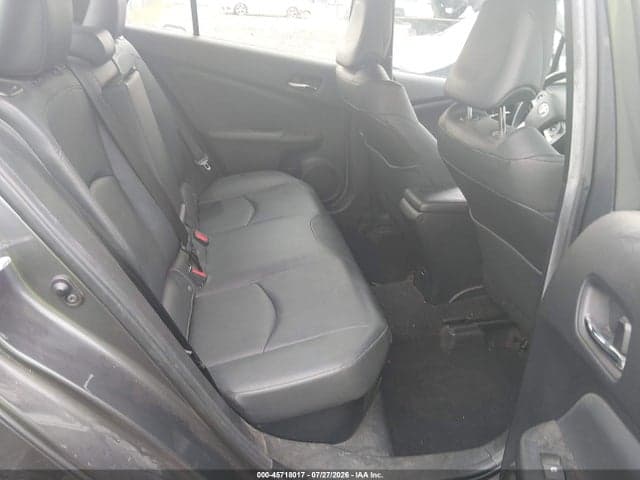 2017 TOYOTA PRIUS FOUR 8