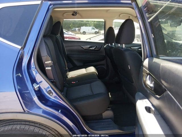 2017 NISSAN ROGUE SV 8
