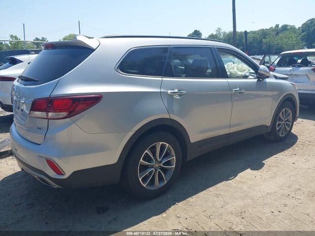 2017 HYUNDAI SANTA FE SE 4