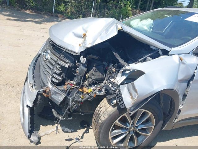 2017 HYUNDAI SANTA FE SE 6