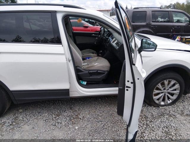 2018 VOLKSWAGEN TIGUAN 2.0T S 5
