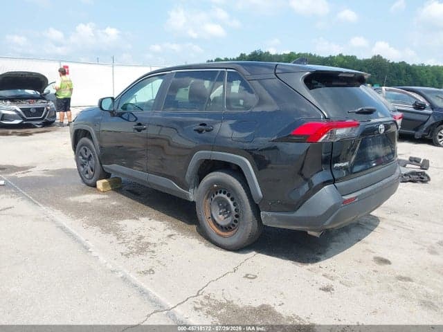 2022 TOYOTA RAV4 LE 3