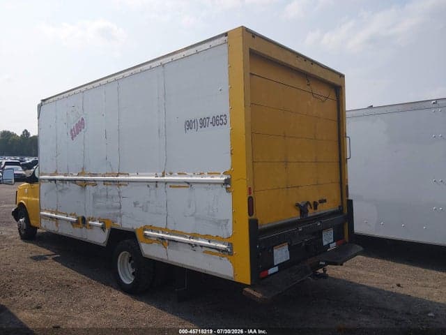 2017 GMC SAVANA CUTAWAY WORK VAN 14