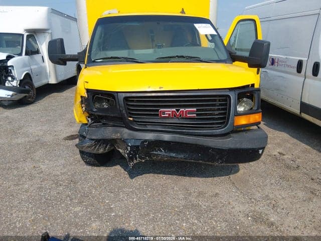 2017 GMC SAVANA CUTAWAY WORK VAN 6