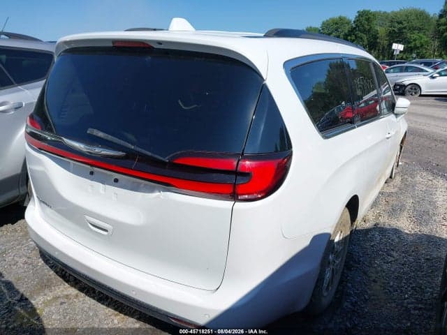 2022 CHRYSLER PACIFICA TOURING L 4