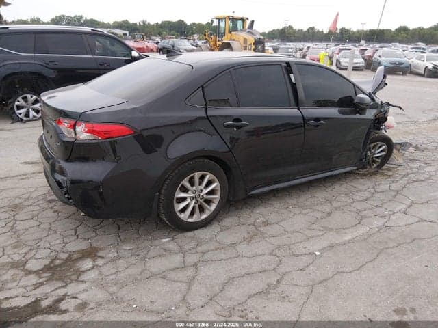 2021 TOYOTA COROLLA LE 4