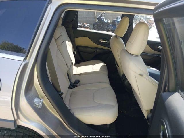 2017 JEEP CHEROKEE LATITUDE 8