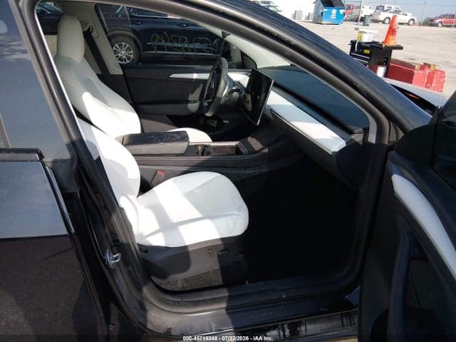 2025 TESLA MODEL Y LONG RANGE DUAL MOTOR ALL-WHEEL DRIVE 5
