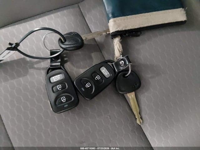 2020 HYUNDAI ELANTRA SE 11