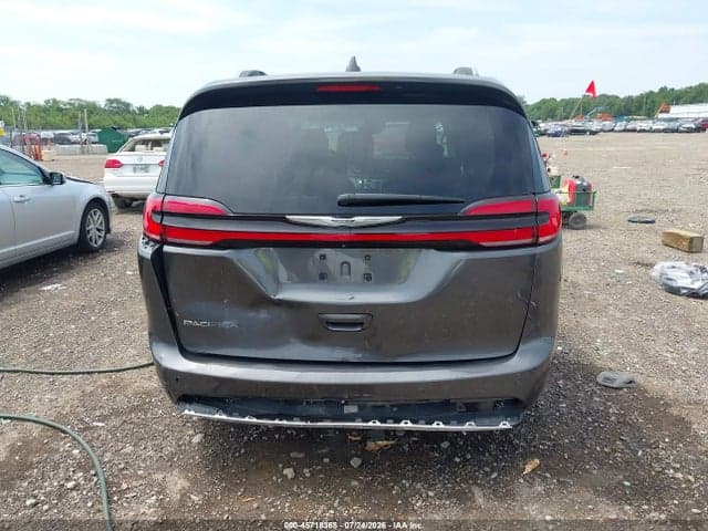 2021 CHRYSLER PACIFICA TOURING L 17