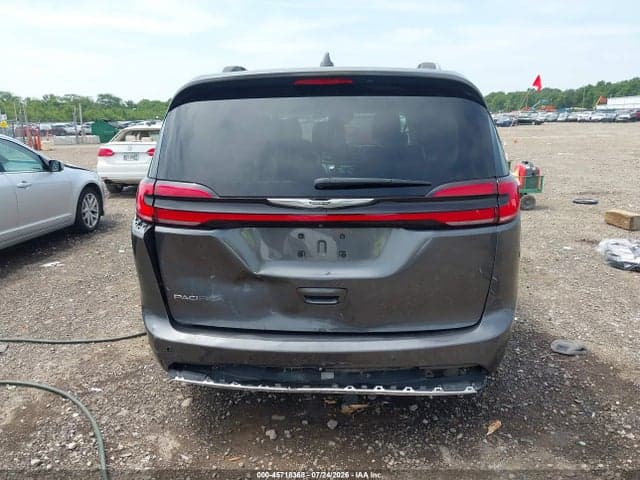 2021 CHRYSLER PACIFICA TOURING L 18
