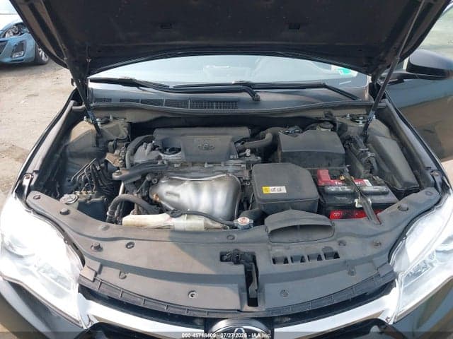 2017 TOYOTA CAMRY SE 10