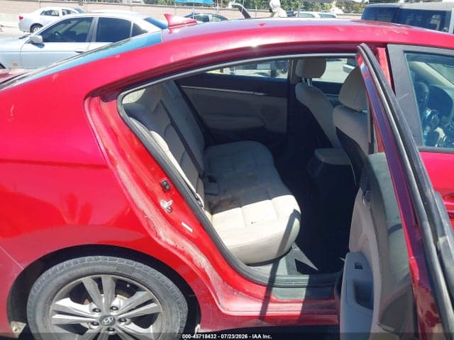 2017 HYUNDAI ELANTRA SE 8