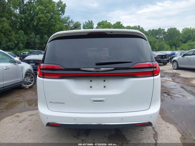 2025 CHRYSLER PACIFICA SELECT 16