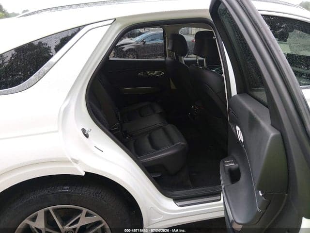 2024 GENESIS GV70 2.5T AWD 8