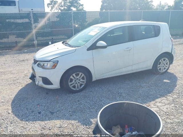 2017 CHEVROLET SONIC LT AUTO 2