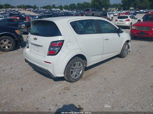 2017 CHEVROLET SONIC LT AUTO 4