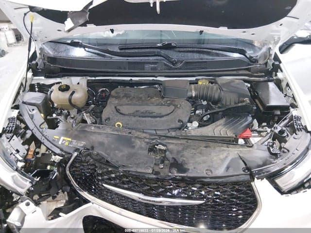 2023 CHRYSLER PACIFICA LIMITED 10