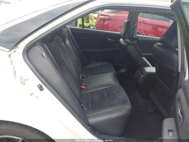 2017 TOYOTA CAMRY XSE 8