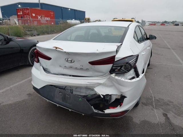 2020 HYUNDAI ELANTRA SE 6