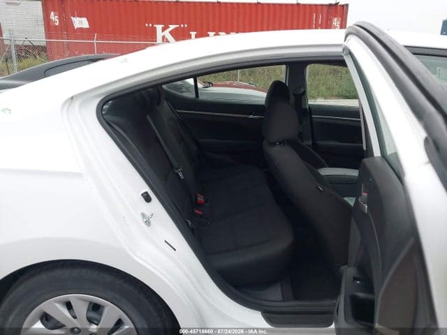 2020 HYUNDAI ELANTRA SE 8