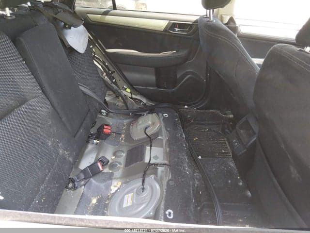 2019 SUBARU OUTBACK 2.5I PREMIUM 8