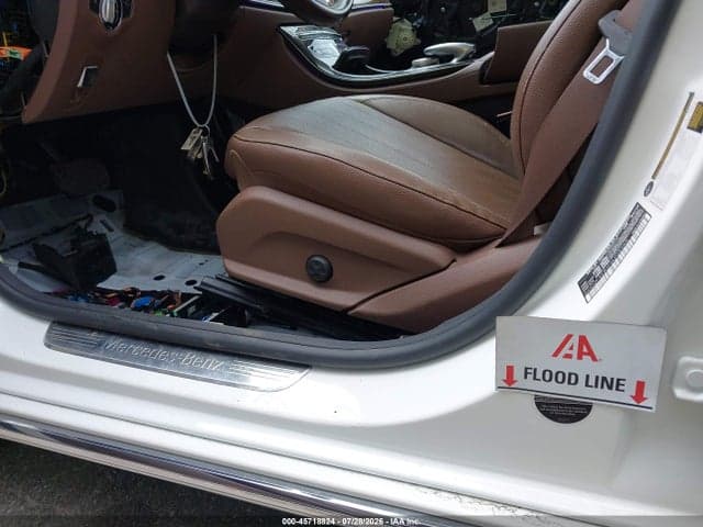 2017 MERCEDES-BENZ E 300 4MATIC 6