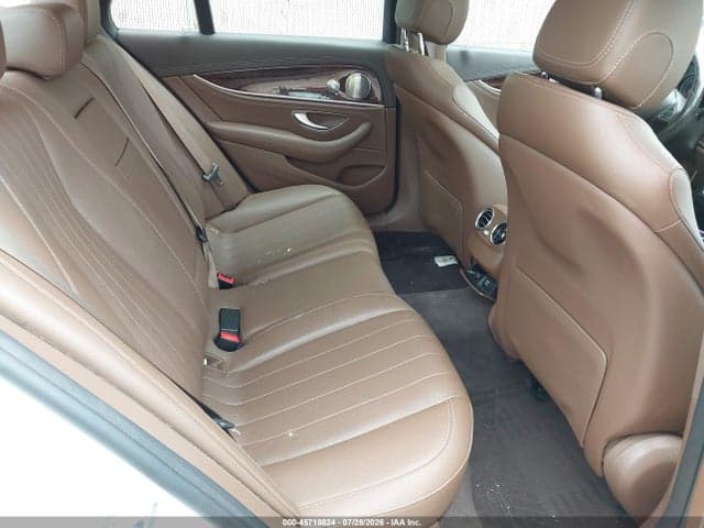 2017 MERCEDES-BENZ E 300 4MATIC 8