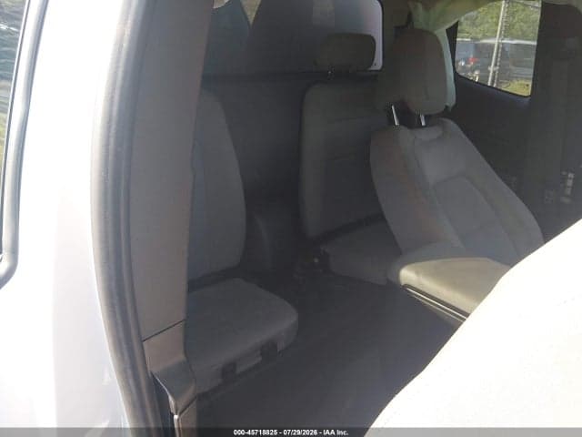 2017 CHEVROLET COLORADO 4WD WT 8